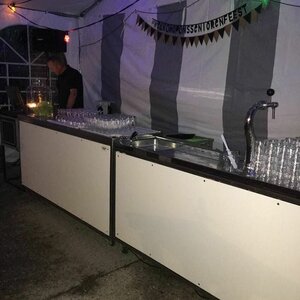 Billy&#039;s Barservice image 1