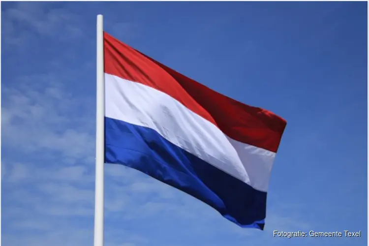 Vlaggen tijdens de feestdagen en op 4 mei