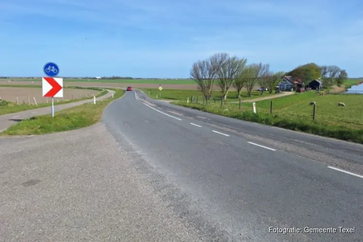 Nieuwe asfaltlaag voor Zaandammerdijk