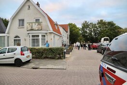 Brandweer rukt uit voor mogelijke brand in hotel in Den Burg