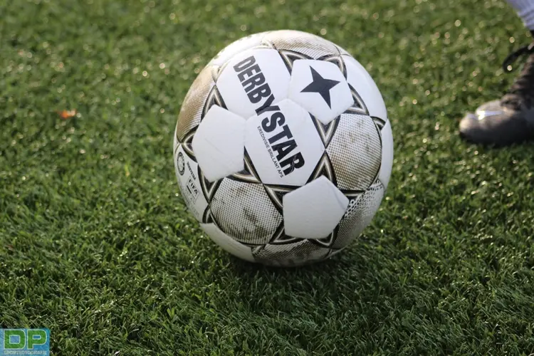 Texel '94 ten koste van DWOW naar finale nacompetitie