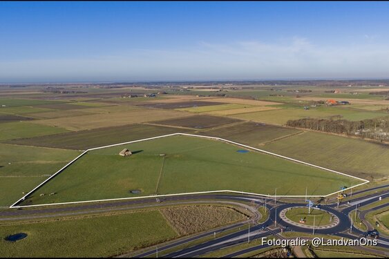 Land van Ons koopt landbouwgrond met traditionele schapenboet op Texel