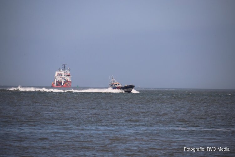 Aanvaring tussen vissersboot en zeiljacht op Waddenzee
