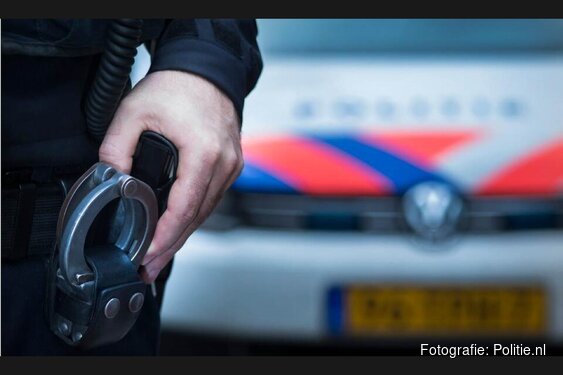 Twee verdachten aangehouden na aantreffen drugs in Den Burg