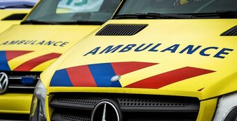 Vier auto's door file betrokken bij botsing op Texel