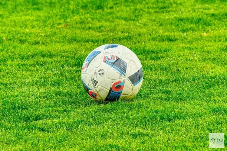 De Koog wint nipt van DWB