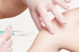 Gezondheidsraad: 'Ent 14-jarigen jaarlijks in voor meningokokken'