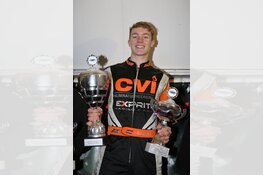 Jordy Westerlaken ongenaakbaar in regen: winterkampioen bij Rotax Max Senioren