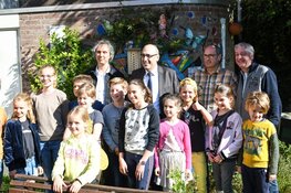 Provincie maakt 200 bijenhotels op scholen mogelijk