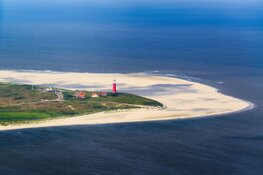 Vliegende handhavers zoeken vanuit de lucht naar overtreders op Texel
