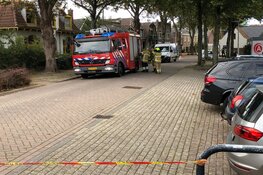 Gaslek in woonwijk Texel, brandweer zet straat af