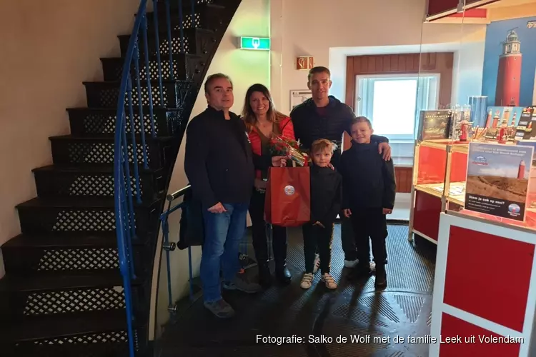 Honderdduizendste bezoeker op de vuurtoren