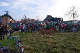 Boeren op Texel proberen gemeentehuis te bezetten