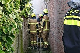 Schutting in brand door vuurwerk