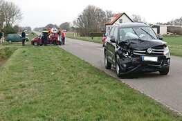 Gewonde en veel schade bij botsing in De Cocksdorp