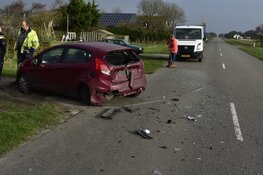 Gewonde en veel schade bij botsing in De Cocksdorp