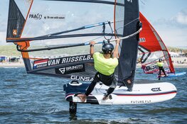 Danny Vera, Rowwen Hèze en The Dirty Daddies op WAVES Festival 2020