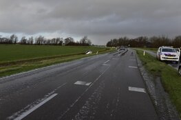Auto in de sloot door gladheid op Texel