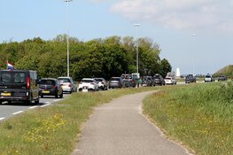 Hemelsvaart drukte bij de boot naar Texel en corona maatregelen