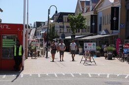 Drukte op Texel ondanks corona maatregelen tijdens zomerhitte
