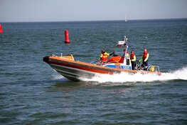 Zeiljacht vastgelopen bij Oudeschild