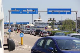 Drukte in Den Helder bij de boot naar Texel