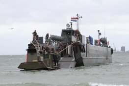 Oefeningen van Korps Mariniers op Texel trekken veel bekijks