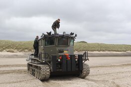 Oefeningen van Korps Mariniers op Texel trekken veel bekijks