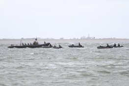 Oefeningen van Korps Mariniers op Texel trekken veel bekijks