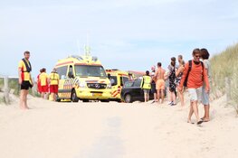 Zwemmer in problemen bij De Koog