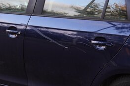 Fietser botst met auto op Texel, slachtoffer naar ziekenhuis