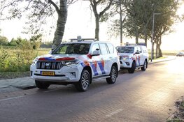 Fietser botst met auto op Texel, slachtoffer naar ziekenhuis