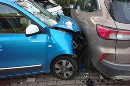 Ongeval op parkeerplaats: 5 auto&#39;s zwaar beschadigd