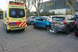 Ongeval op parkeerplaats: 5 auto&#39;s zwaar beschadigd