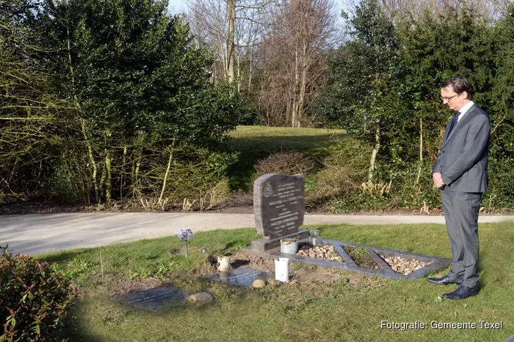 Gedenkstenen op gemeentegraven