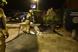 Grofvuil in brand gestoken