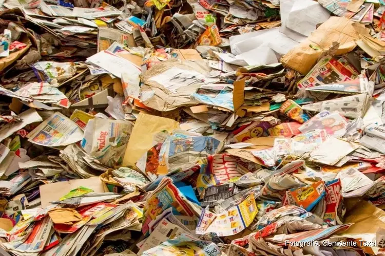 28 augustus: oud papier niet opgehaald in De Koog