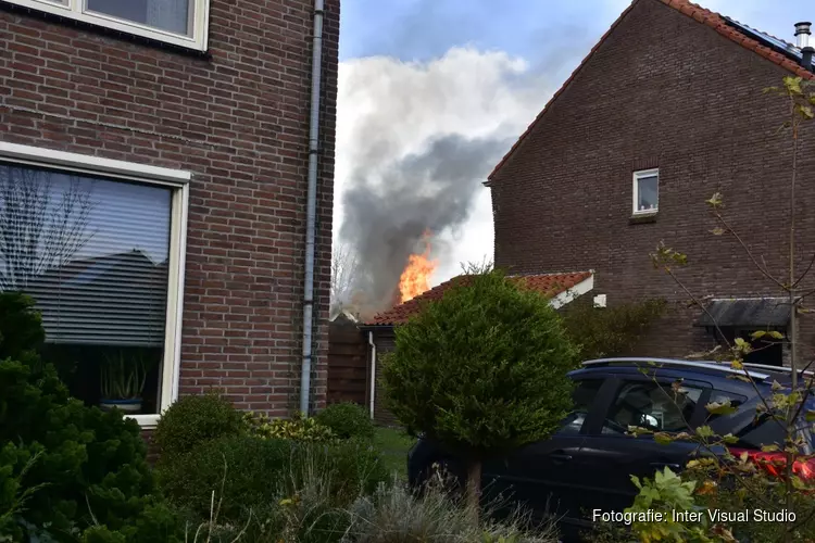 Brand in schuur in Den Burg