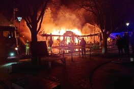 Grote brand verwoest restaurant in De Cocksdorp